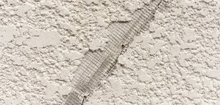 外壁のヒビ割れ