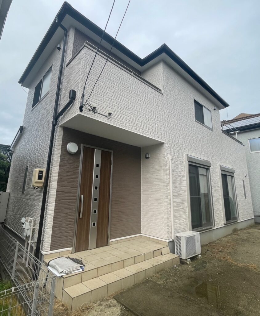 和歌山市　S様邸 外壁屋根塗装リフォーム／屋根棟板金釘押さえ＆新設補強