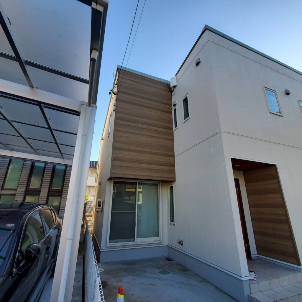 U様邸 外壁塗装リフォーム／木目調外壁張替え工事